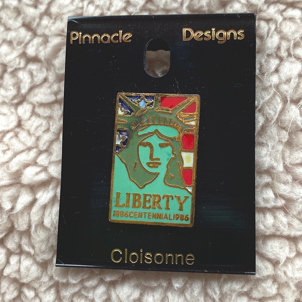 Lady Liberty Statue of Liberty 1886 Centennial Pin